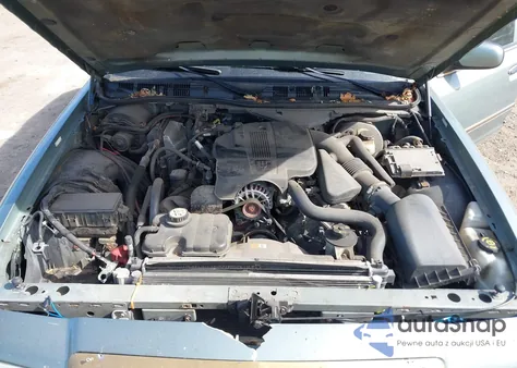 2006 Mercury Grand Marquis Gs z USA, uszkodzony, nr VIN 2MEFM74WX6X652123